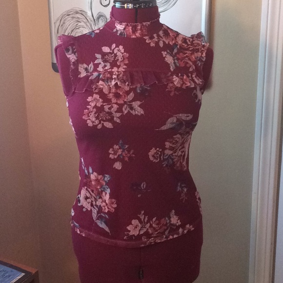 Floral tank top blouse - Picture 3 of 5